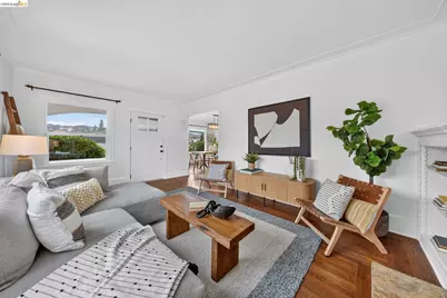 2760 Best Ave, Oakland, CA 94619 - Photo 10