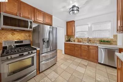 2760 Best Ave, Oakland, CA 94619 - Photo 14