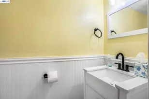 305 Helena Ct, Oakley, CA 94561 - Photo 8
