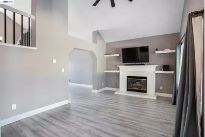 305 Helena Ct., Oakley, CA 94561 - Photo 4