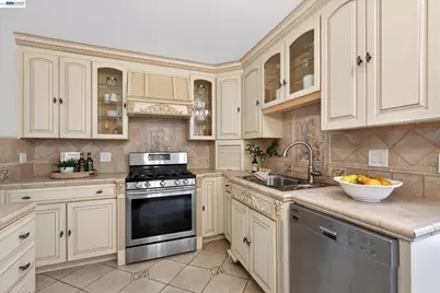 1154 Avon Ave, San Leandro, CA 94579 - Photo 14