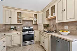 1154 Avon Ave, San Leandro, CA 94579 - Photo 14