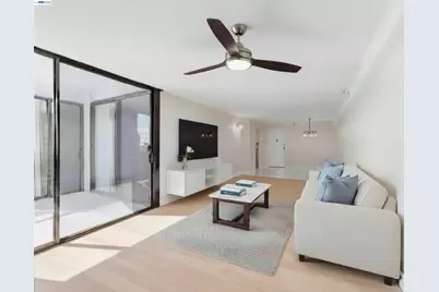 801 Franklin St #1108, Oakland, CA 94607 - Photo 8
