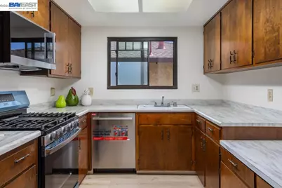 16645 Cowell St, Castro Valley, CA 94578 - Photo 4