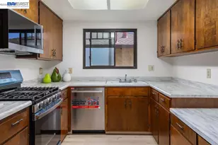 16645 Cowell St, Castro Valley, CA 94578 - Photo 4