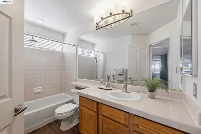 906 Vista Pointe Dr, San Ramon, CA 94582 - Photo 36