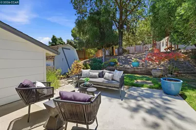210 Vista Way, Martinez, CA 94553 - Photo 28