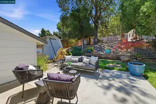 210 Vista Way, Martinez, CA 94553 - Photo 28