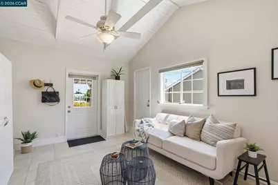 210 Vista Way, Martinez, CA 94553 - Photo 22