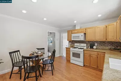 210 Vista Way, Martinez, CA 94553 - Photo 12