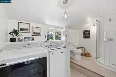 210 Vista Way, Martinez, CA 94553 - Photo 18