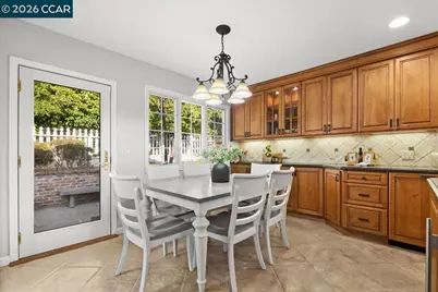 114 Combs Ln, Vallejo, CA 94590 - Photo 20