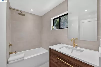 23884 Madeiros Ave, Fairview, CA 94541 - Photo 30