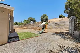 6344 Palo Verde Rd, Castro Valley, CA 94552 - Photo 12