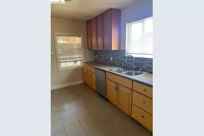 478 11th St, Pittsburg, CA 94565 - Photo 8