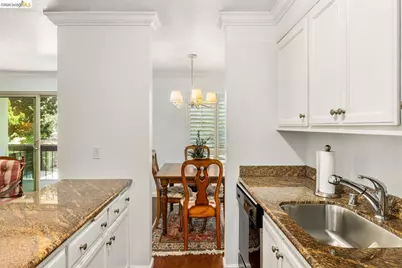 551 Jean St #309, Oakland, CA 94610 - Photo 10