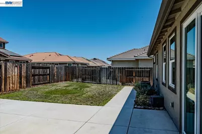 1589 Friendly, Manteca, CA 95337 - Photo 52
