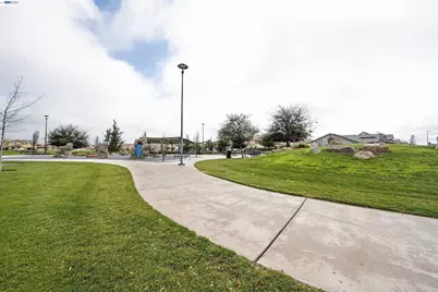 1589 Friendly, Manteca, CA 95337 - Photo 54