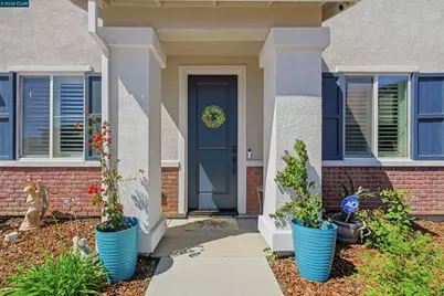 1655 Apricot Ct, Dixon, CA 95620 - Photo 8
