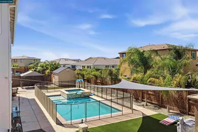 1655 Apricot Ct, Dixon, CA 95620 - Photo 4