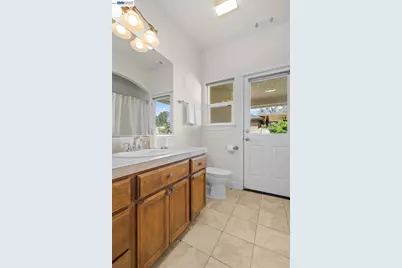 2110 Cadjew St, Redding, CA 96003 - Photo 42