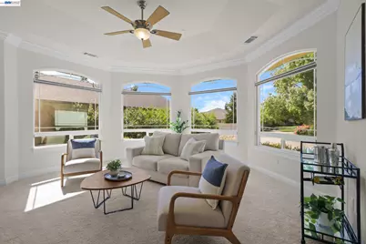 2110 Cadjew St, Redding, CA 96003 - Photo 6
