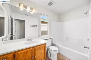 2042 Dahlia Common, Livermore, CA 94551 - Photo 32