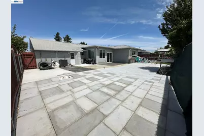 1220 Esser Ave, San Leandro, CA 94579 - Photo 32