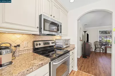 2308 Pine Knoll Dr #3, Walnut Creek, CA 94595 - Photo 10