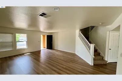 2249 Chamberlain St, Stockton, CA 95212 - Photo 2