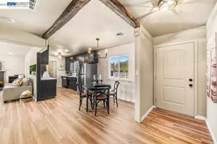 10818 Whitmore Ave, Hughson, CA 95326 - Photo 6