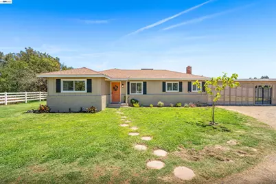 10818 E. Whitmore Avenue, Hughson, CA 95326 - Photo 1