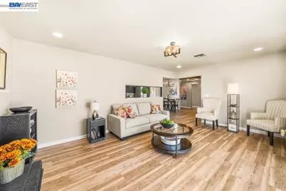 10818 E. Whitmore Avenue, Hughson, CA 95326 - Photo 8
