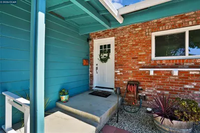 1607 Lynwood Dr, Concord, CA 94521 - Photo 4