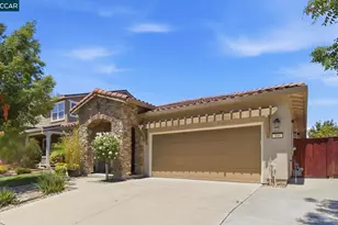 306 Crimson Cir, Vacaville, CA 95687 - Photo 1