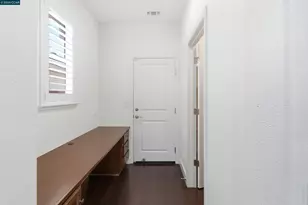 306 Crimson Cir, Vacaville, CA 95687 - Photo 24