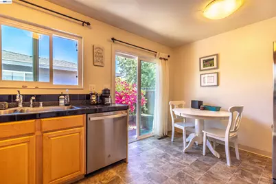 5252 Norma Way, Livermore, CA 94550 - Photo 10