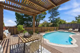 2137 Pheasant Dr, Hercules, CA 94547 - Photo 76