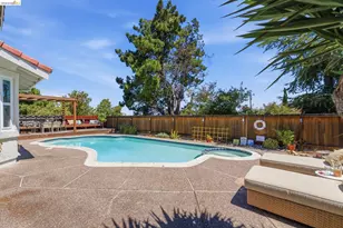 2137 Pheasant Dr, Hercules, CA 94547 - Photo 66