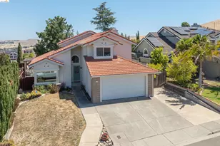 2137 Pheasant Dr, Hercules, CA 94547 - Photo 2