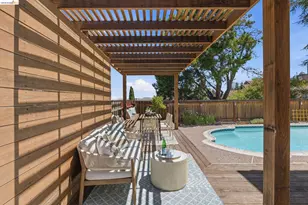 2137 Pheasant Dr, Hercules, CA 94547 - Photo 72