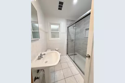 787 34th St, Richmond, CA 94805 - Photo 20