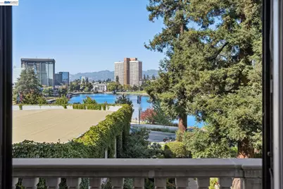 200 Lakeside Dr #202, Oakland, CA 94612 - Photo 40