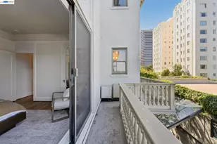 200 Lakeside Dr, Oakland, CA 94612 - Photo 42