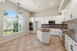 1532 Sophie Ln, Escalon, CA 95320 - Photo 12