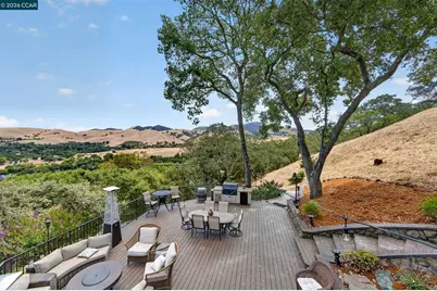 715 Castle Rock Rd, Walnut Creek, CA 94598 - Photo 48