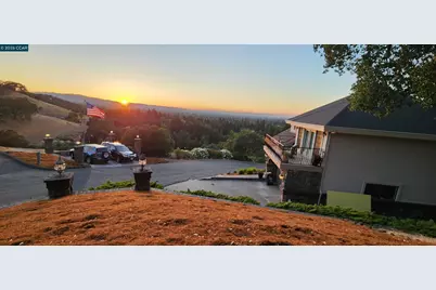 715 Castle Rock Rd, Walnut Creek, CA 94598 - Photo 60
