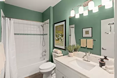 191 Schooner Ct, Richmond, CA 94804 - Photo 20