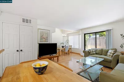 1032 Burnham Dr, Pittsburg, CA 94565 - Photo 16