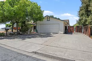 4070 Royal Links Circle, Antioch, CA 94509 - Photo 2